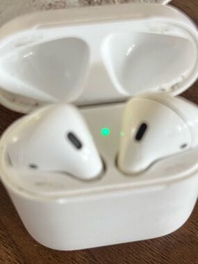 White Wireless Earbuds with Charging Case